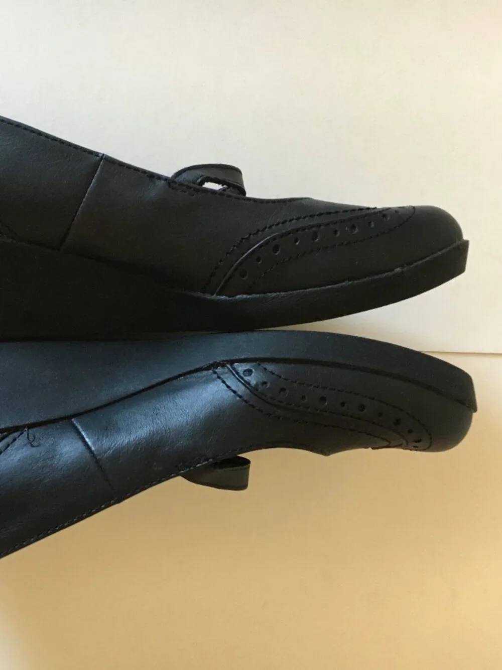 Skechers Black Mary Jane Shoes 7.5 Wedge Leather Buckle Twee Dark Academia
